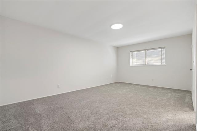 Building Photo - 12611 High Meadow Dr