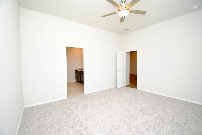 Building Photo - 2541 Allegretto Sea Dr