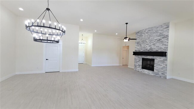 Building Photo - 108 Tralee Ln