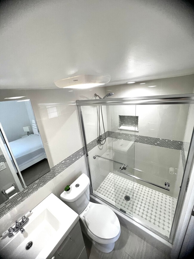 Building Photo - 7610 Stirling Rd