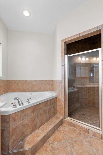 Building Photo - 5210 Cedar Creek Rd