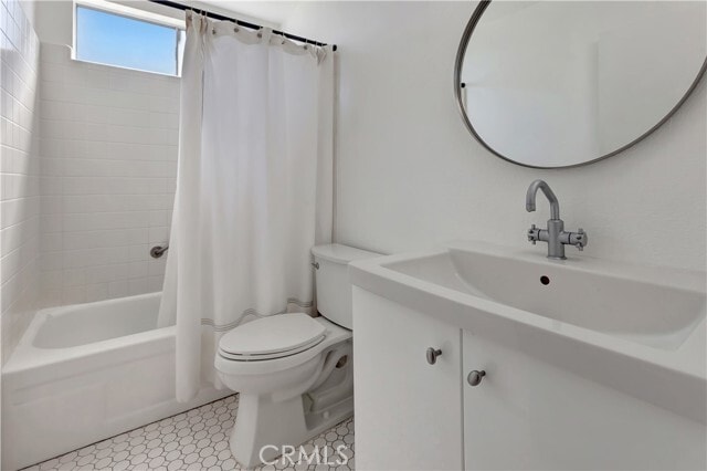 Building Photo - 33915 Calle Borrego