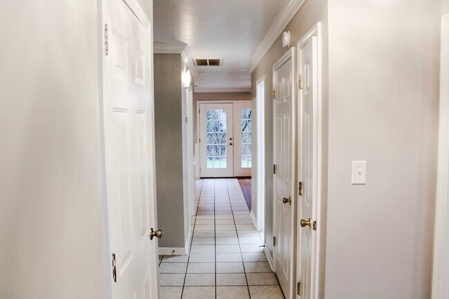 Building Photo - 7650 Emory Cove Way
