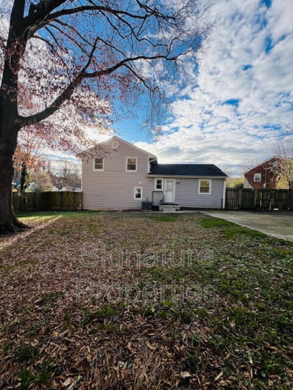 Building Photo - 936 Weaver Ave