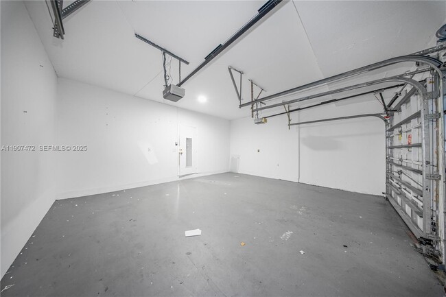 Building Photo - 13868 SW 38th Terrace