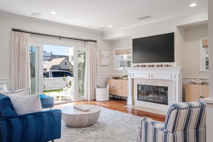 Building Photo - 3306 Highland Ave