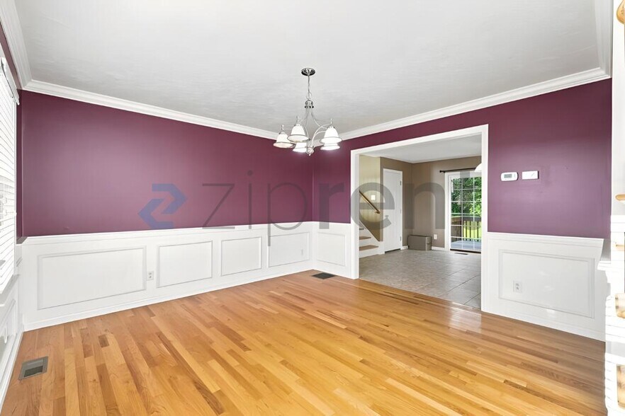 Building Photo - Unit