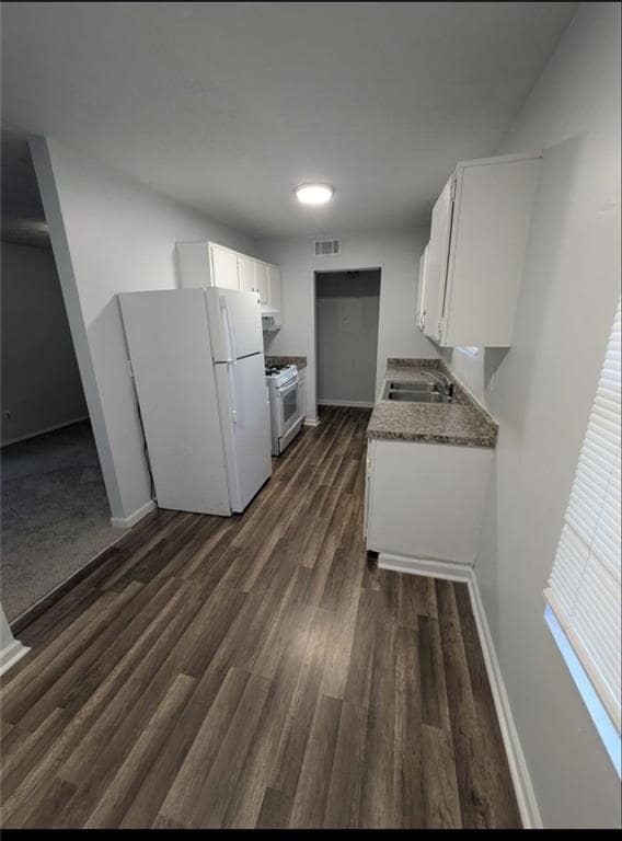 Building Photo - 6176 Creekford Dr