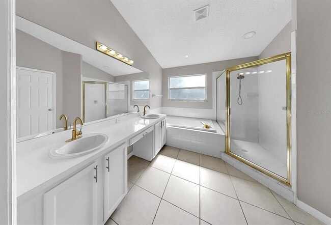 Building Photo - 11208 Sailbrooke Dr