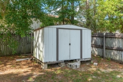 Building Photo - 126 Camellia Pl