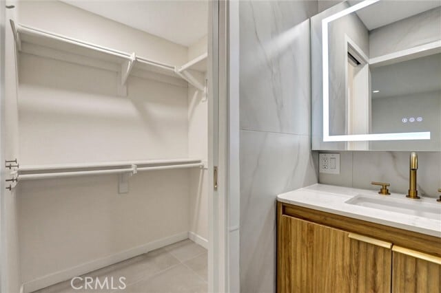 Building Photo - 26191 Sanz