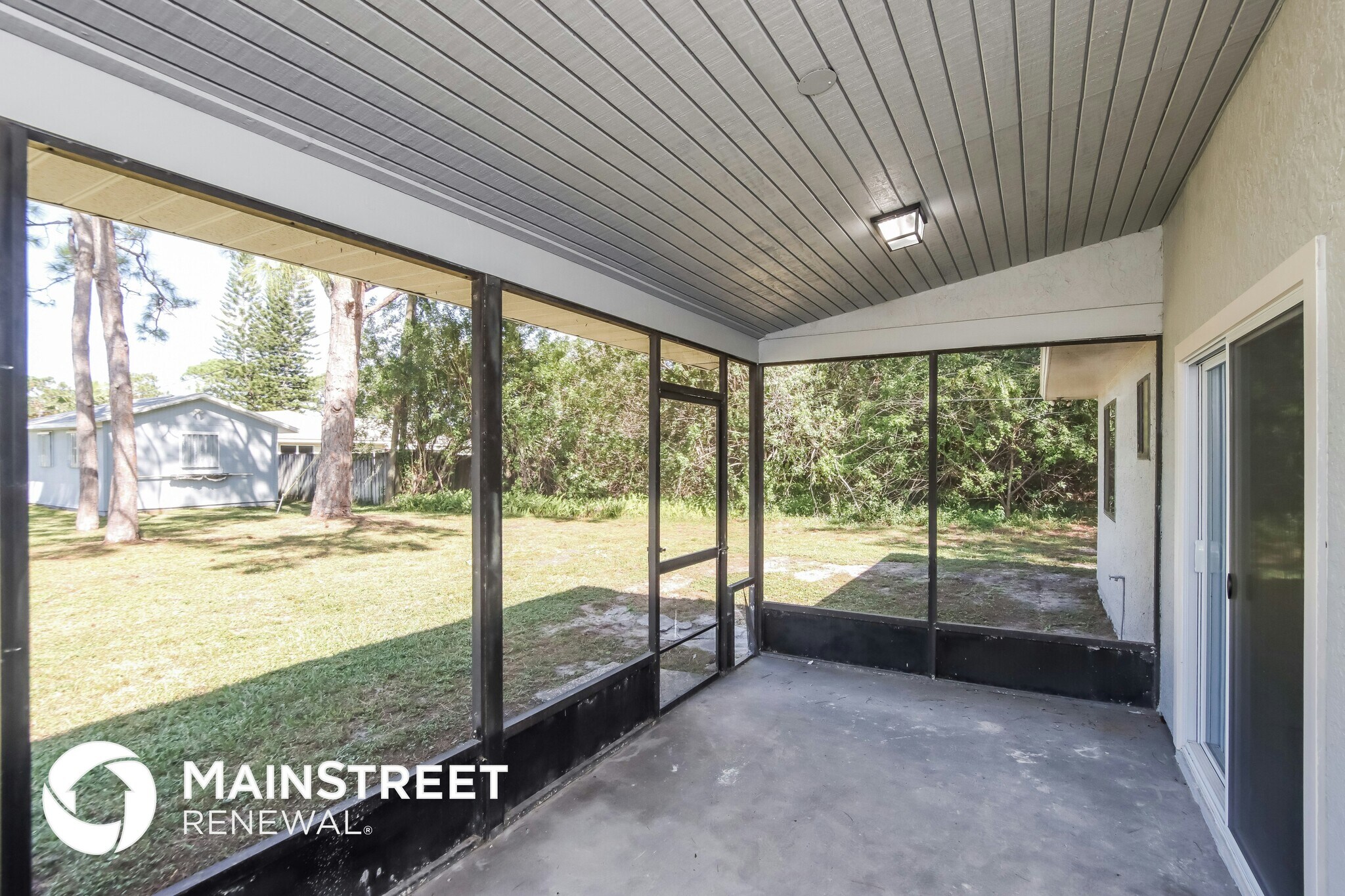 Building Photo - 1079 Beacon St NW