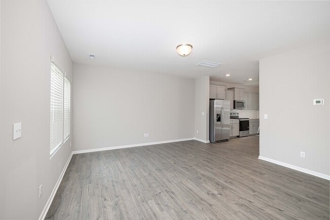 Building Photo - 3BD/2.5BTH townhome located in the Villages at Mallard Creek
