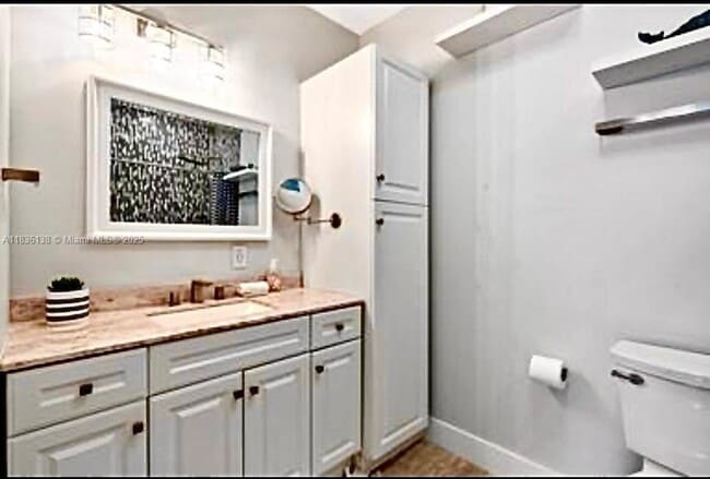 Building Photo - 2233 SE 13th St