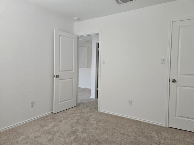 Building Photo - 117 Tall Timbers Trl