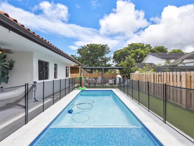 Building Photo - 3776 SW 107th Ct