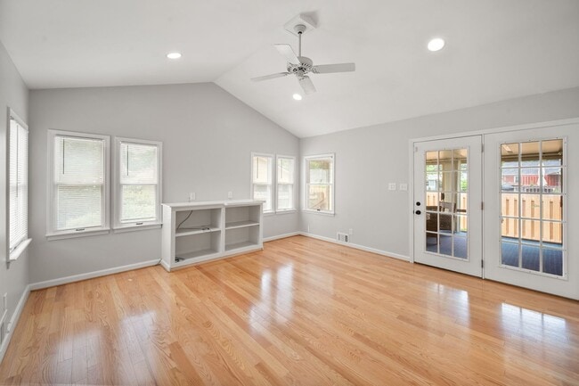 Building Photo - Make This Your Home!