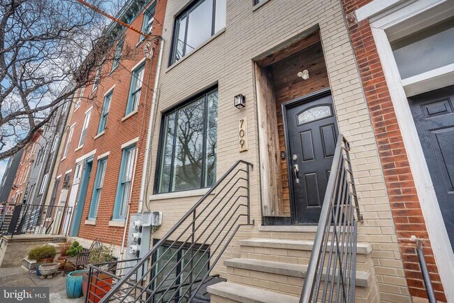 Building Photo - 709 N 19th St