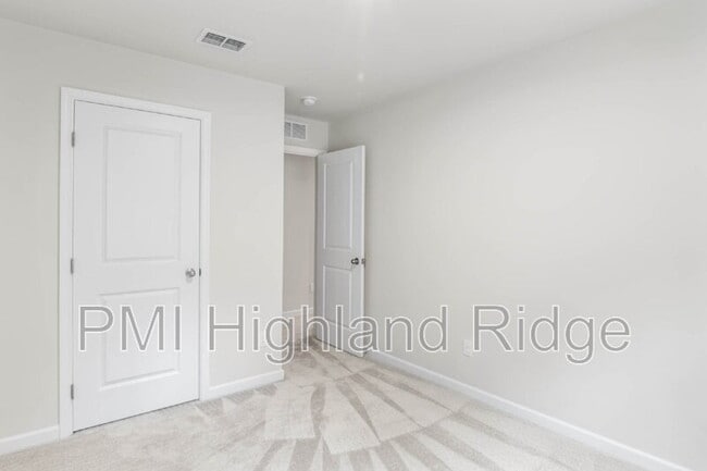 Building Photo - 828 Knox Crst