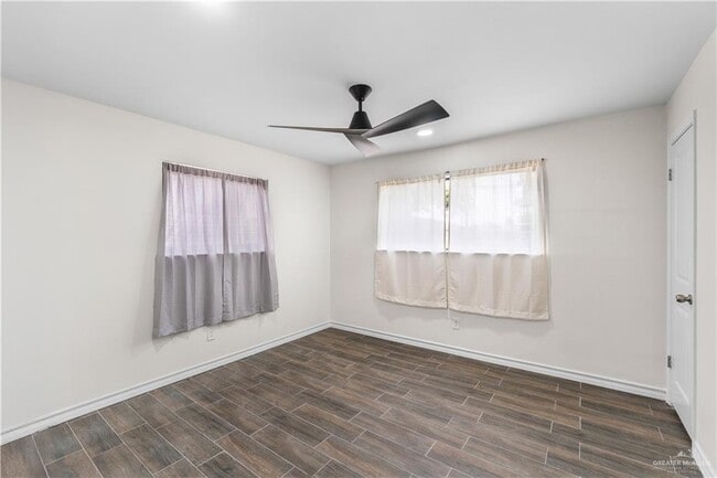 Building Photo - 211 Gastel Cir