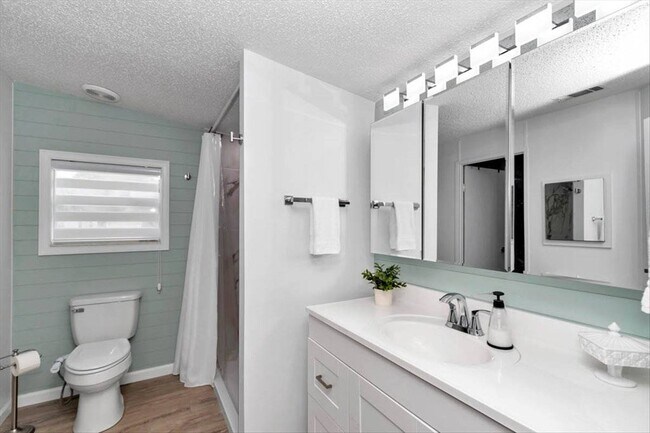 Building Photo - 5839 SW 59th St