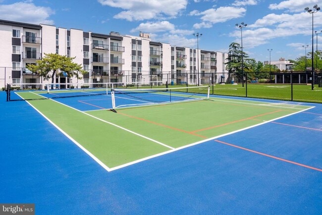 Building Photo - 75 S Reynolds St