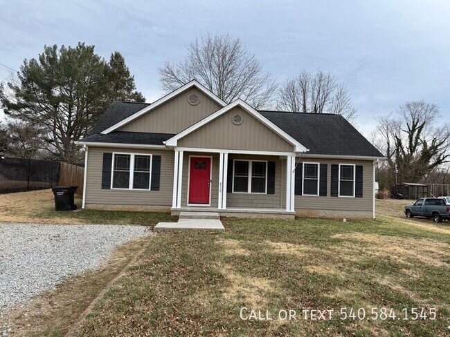 Building Photo - 839 Summerdean Ave NE