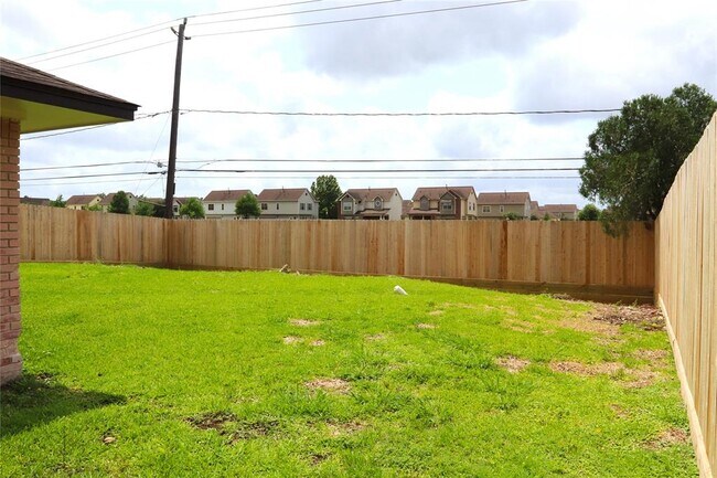 Building Photo - 11210 Leitrim Way