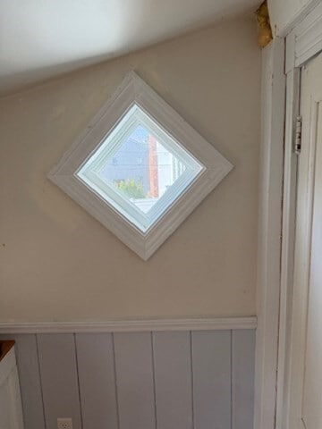 Building Photo - 15 Hillside Ave