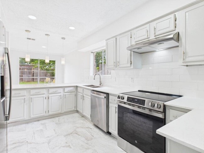 Building Photo - 506 Coppersmith Dr