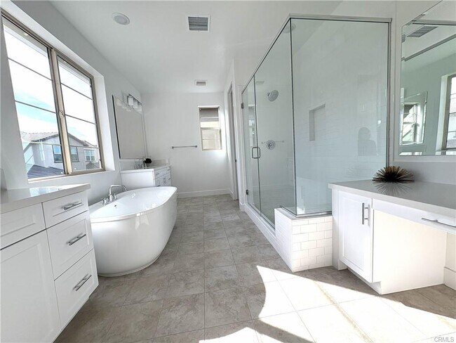 Building Photo - 5168 Solace Dr