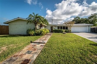 Building Photo - 301 Williamson Pl