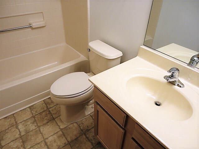 Building Photo - 1757 Ivy Ln