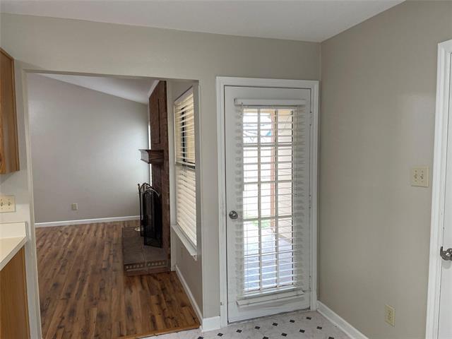 Building Photo - 1402 Sheppard Ln
