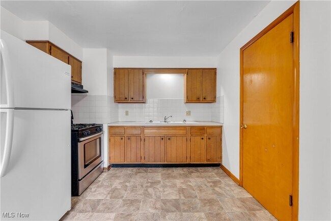 Building Photo - 508 Hammel St