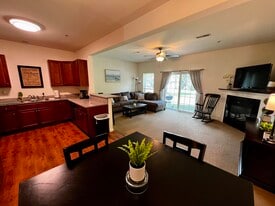 Building Photo - 101 Brownstone Ct