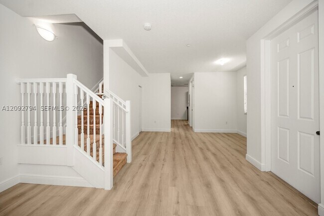 Building Photo - 341 SW 13th St