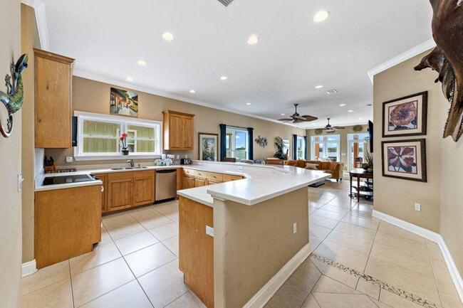 Building Photo - 1232 W Lagoon Ave