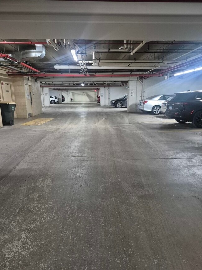 Building Photo - 1479 N Milwaukee Ave