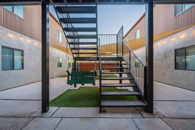 Building Photo - 50 N Mountain Ave