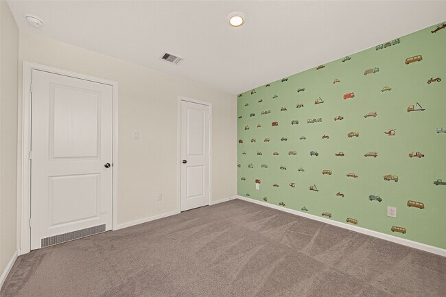 Building Photo - 3242 Spanish Oak Ln