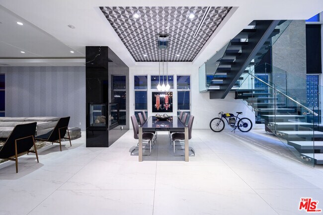 Building Photo - 6660 Colgate Ave