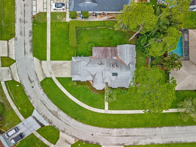 Building Photo - 13571 Jonquil Pl