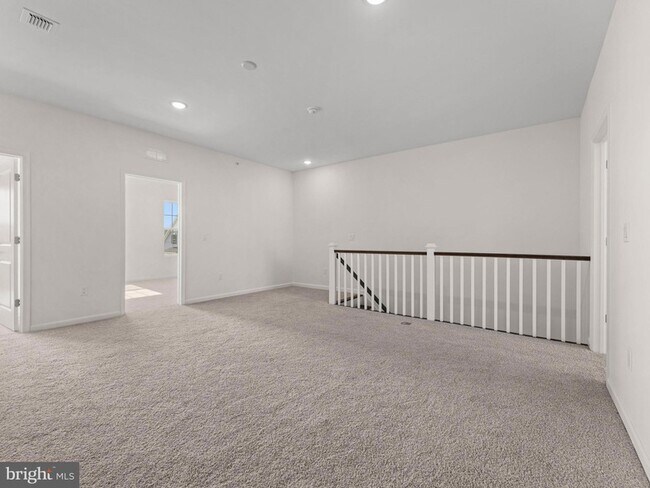 Building Photo - 202 Thompson Dr