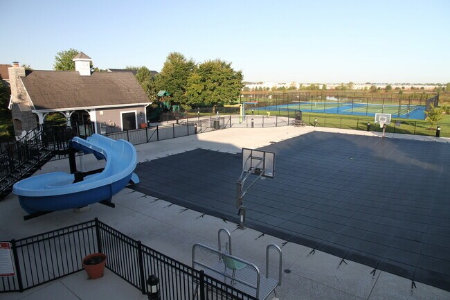 Building Photo - 383 Chesapeake Ln