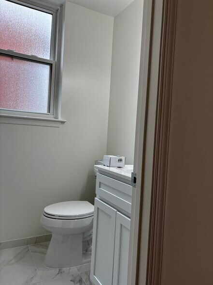 Building Photo - 1447 Chapin St NW