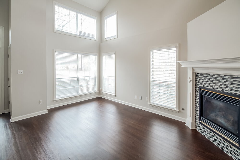 Building Photo - 6844 Charlotte Dr