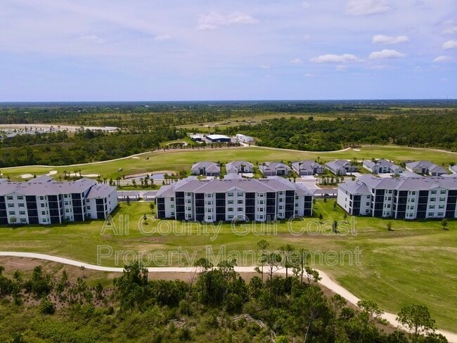 Building Photo - 12240 Wellen Golf St