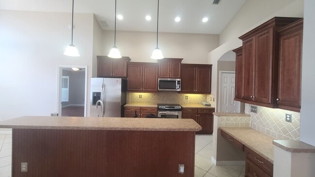 Building Photo - 6790 Calistoga Cir