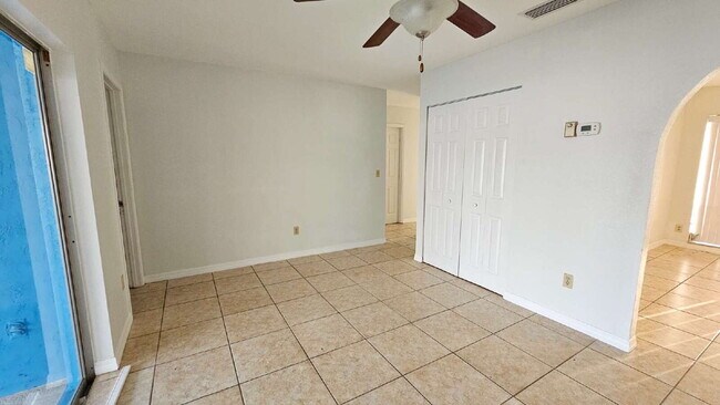 Building Photo - 3 Bedroom Pool Home in North Port - Rent I...
